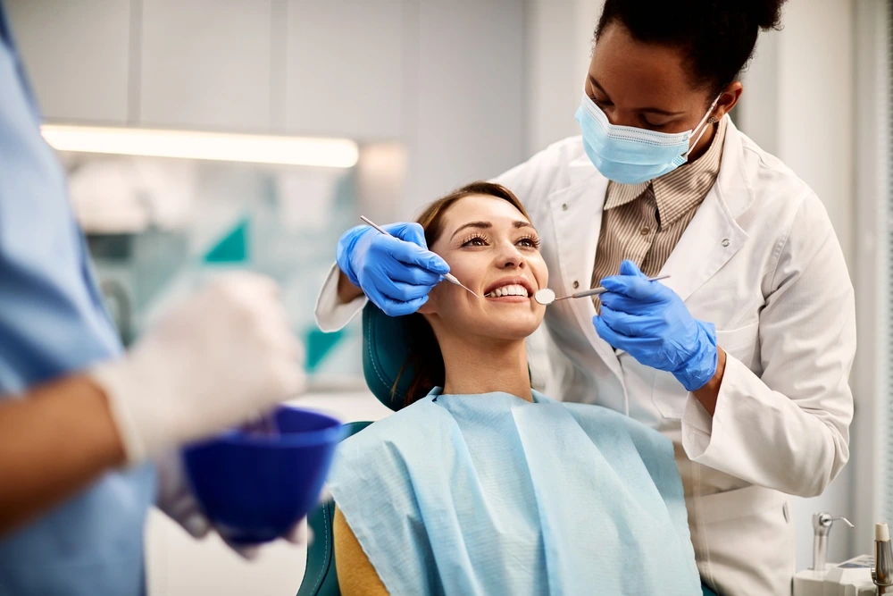 Which Option Is More Effective for Whiter Teeth: Laser Whitening or Trays Macclesfield?